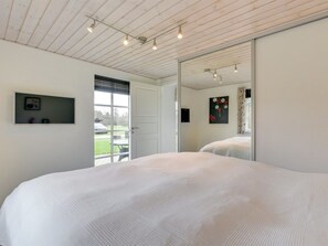 4 室のベッドルーム、WiFi