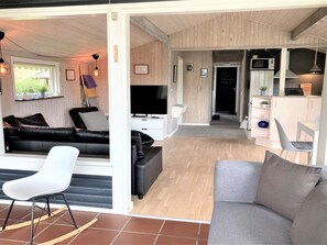 TV, fireplace, DVD player - "Aleksa" - 400m from the sea by Interhome (Otterup)