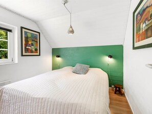 6 bedrooms, WiFi - "Taralyn" - 1.3km from the sea by Interhome (Væggerløse)