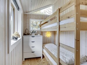 3 bedrooms, WiFi
