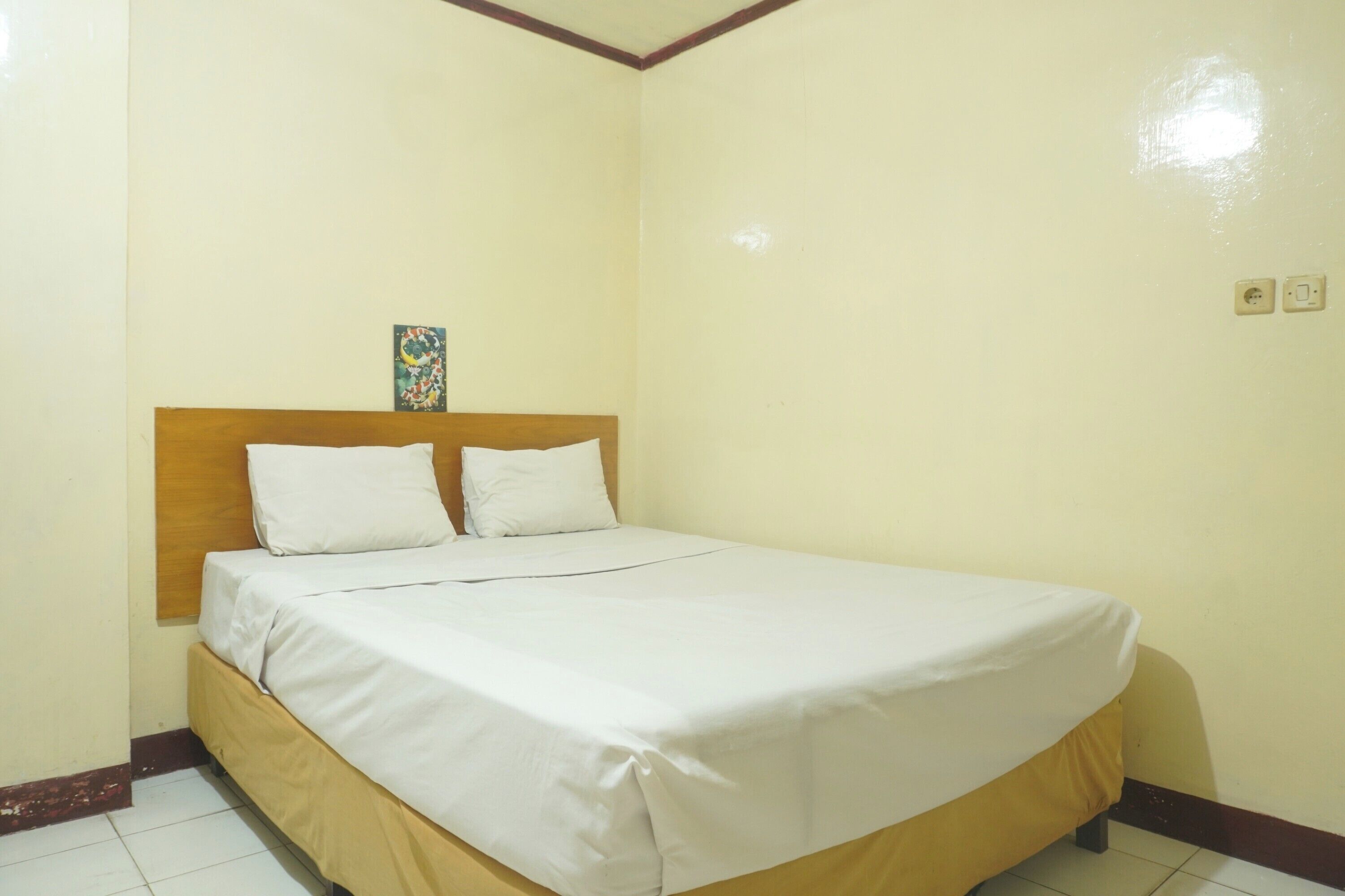 double room | desk, laptop workspace, free wifi, bed sheets