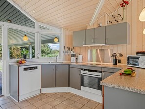 Réfrigérateur, micro-ondes, four, lave-vaisselle