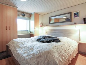 4 soverom og internettilgang