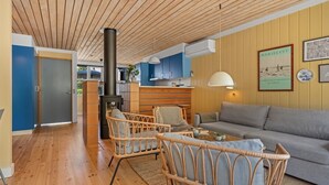 TV, fireplace, DVD player - "Elenor" - 300m from the sea by Interhome (Væggerløse)