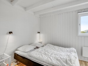 3 bedrooms, Internet