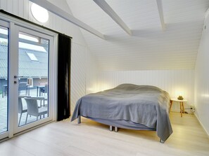 6 bedrooms, Internet