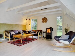 Televisie en een open haard