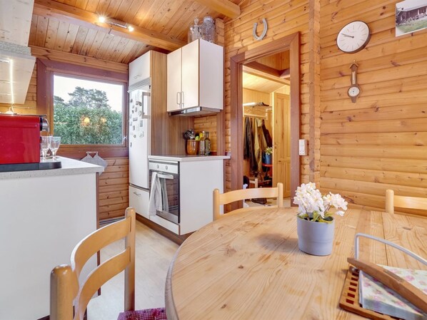 Fridge, microwave, cookware/dishes/utensils