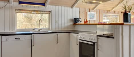Frigorifero, microonde, forno, lavastoviglie