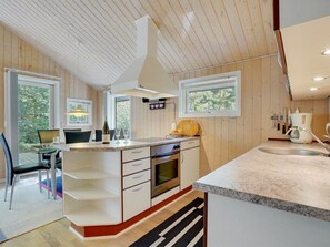 Køleskab, mikrobølgeovn, ovn, opvaskemaskine