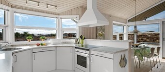 "Ferdine" - 1.5km from the sea by Interhome