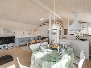 TV, fireplace, DVD player - "Ferdine" - 1.5km from the sea by Interhome (Fanø)