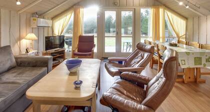 "Eline" - 1.5km from the sea by Interhome