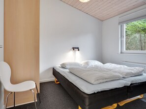 4 bedrooms, Internet - "Awenita" - 50m to the fjord by Interhome (Løgstør)