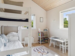 3 bedrooms, WiFi
