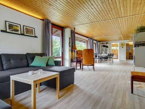 "Merita" - 1.1km from the sea by Interhome