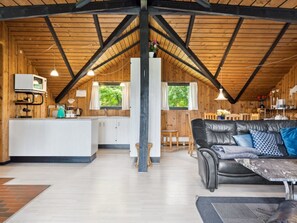 Téléviseur, foyer, lecteur de DVD