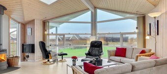 "Ewa" - 75m from the sea by Interhome
