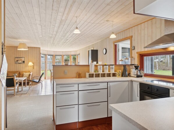 Fridge, oven, dishwasher, highchair