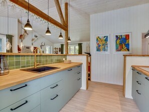 Køleskab, mikrobølgeovn, ovn, opvaskemaskine