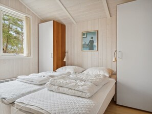 3 bedrooms, WiFi - "Ros" - 350m from the sea by Interhome (Glesborg)