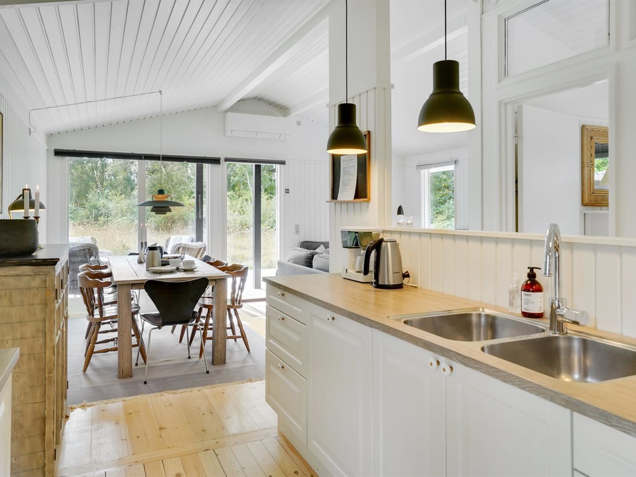 Réfrigérateur, micro-ondes, four, lave-vaisselle