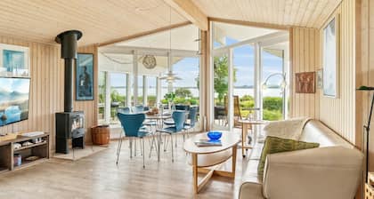 "Brunman" - 10m to the fjord by Interhome