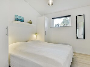 3 bedrooms, WiFi