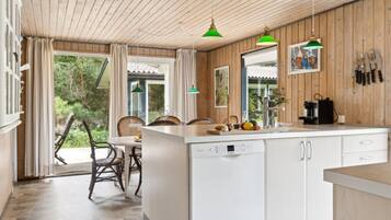 Réfrigérateur, micro-ondes, four, lave-vaisselle