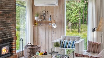 Cheminée, baby-foot