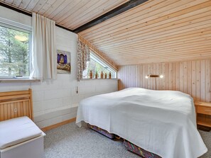 2 bedrooms
