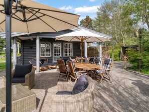 Outdoor dining - "Till" - 1.6km from the sea by Interhome (Fårevejle)