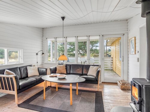 "Heinke" - 2km from the sea by Interhome