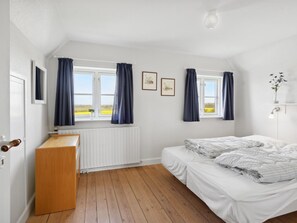 3 bedrooms, WiFi