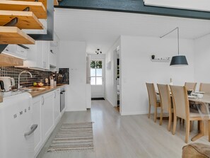 Fridge, oven, dishwasher, highchair