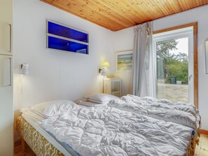 3 bedrooms, Internet