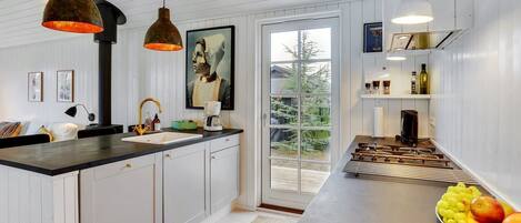 Fridge, dishwasher, cookware/dishes/utensils