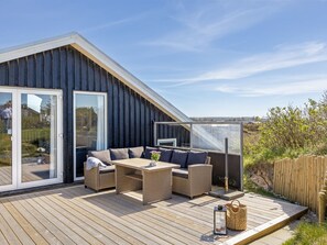 Outdoor dining - "Doritea" - 50m from the sea by Interhome (Løkken)