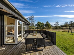 Outdoor dining - "Asol" - 650m from the sea by Interhome (Løkken)