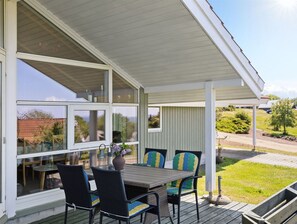 Outdoor dining - "Lahja" - 400m from the sea by Interhome (Hasle)