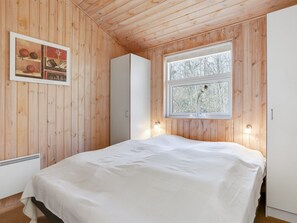 4 室のベッドルーム、WiFi