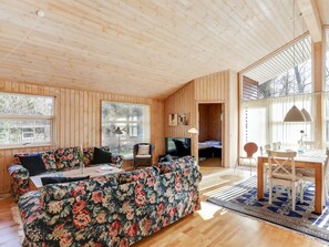 TV, fireplace, DVD player - "Sakarias" - 800m from the sea by Interhome (Hasle)