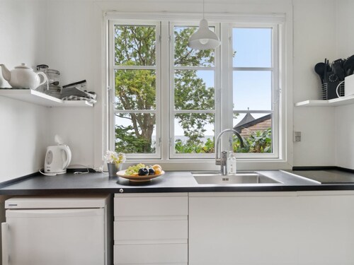 "Zina" - 25m from the sea by Interhome