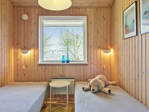 3 bedrooms, Internet