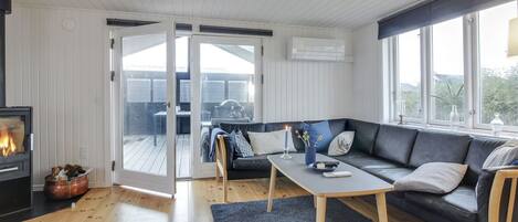 Télévision, cheminée