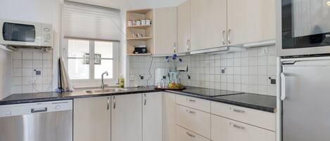 Fridge, microwave, oven, dishwasher