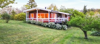 "Hannele" - 200m from the sea by Interhome