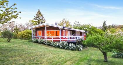 "Hannele" - 200m from the sea by Interhome