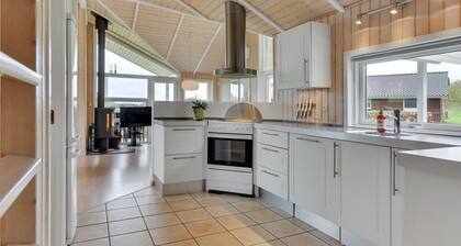 "Deline" - 250m from the sea by Interhome