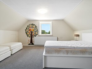 5 bedrooms, Internet